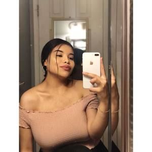 Meet your Posher, Maria